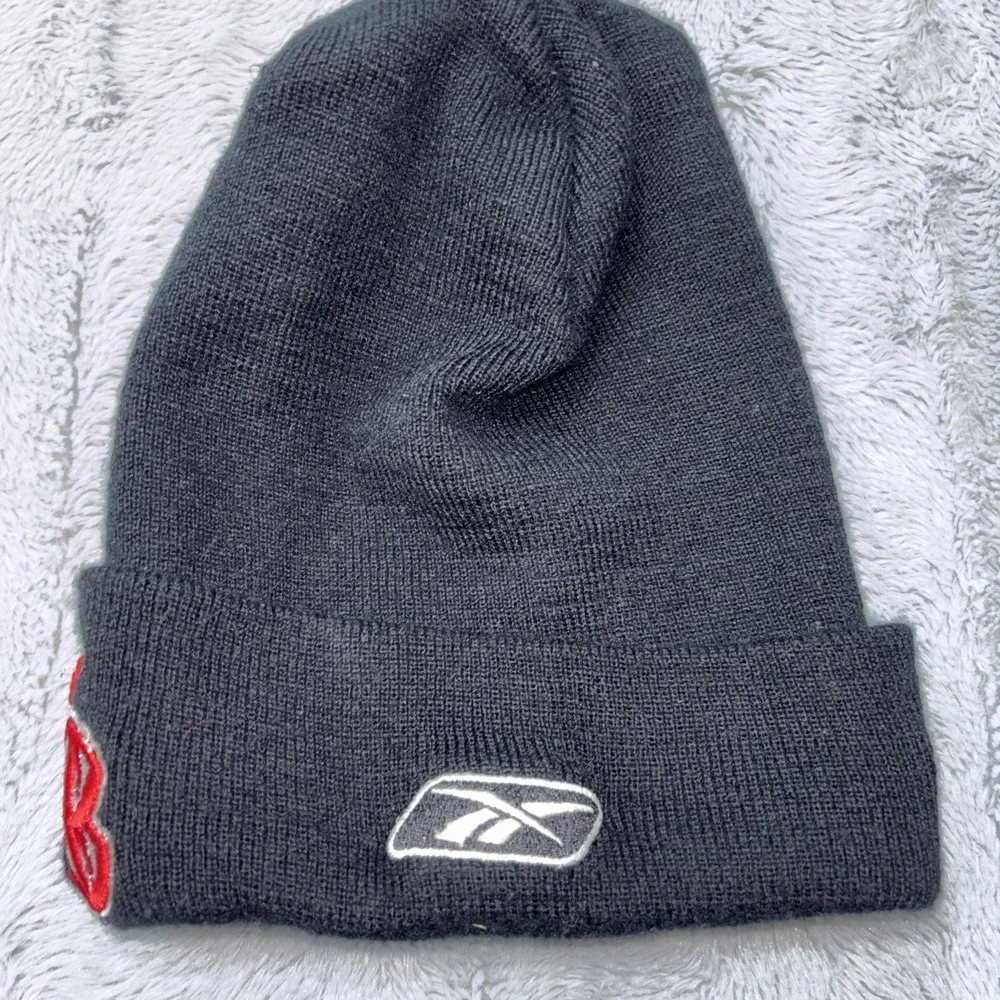 Tampa Bay Adults Size Black  Color‎ Beanie Hat Embroidered Logo NFL